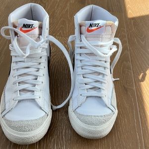 Nike blazer mid ‘77